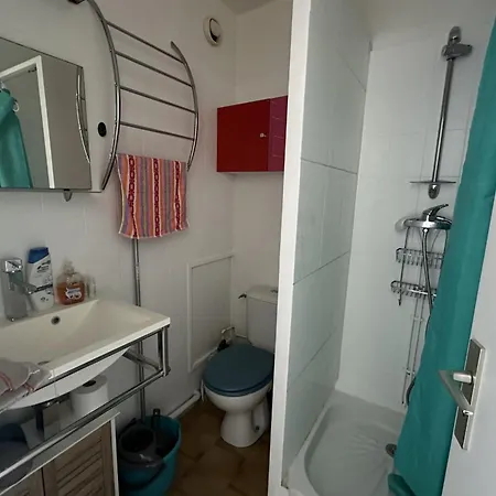 Beautiful Renovated T2 - Close To The